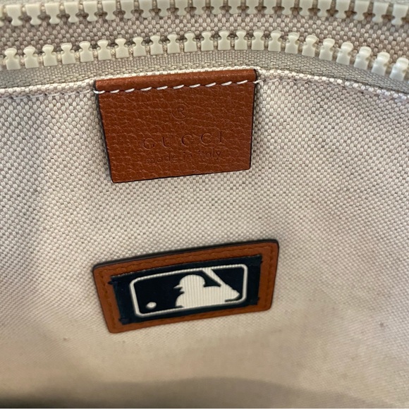 Gucci Backpack with NY Yankees patch - Picture 10 of 15